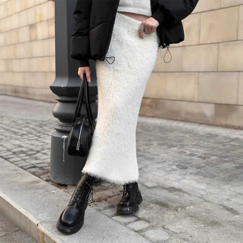 2025 Otoño Invierno falda larga de cintura alta para mujer falda larga ajustada de punto peluda cálida nueva ropa elegante a prueba de viento para clima frío