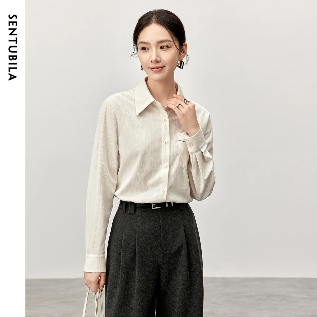 

SENTUBILA Texture Loose Fit Shirt Women 2024 Winter Spliced Turn Down Collar Single Breasted Office Lady Blouse Ladies 144C57117