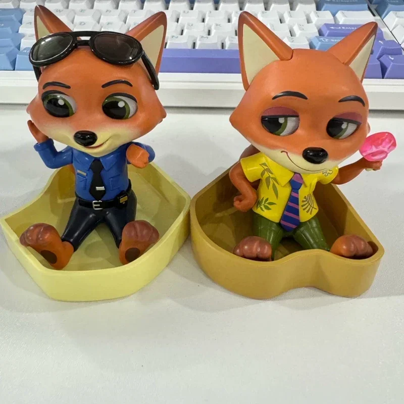 MINISO Zootopia Just Sit in The Series صندوق أعمى جودي هوبس نيك مجموعة ديكور سطح المكتب الحلي هدايا عيد ميلاد الأطفال