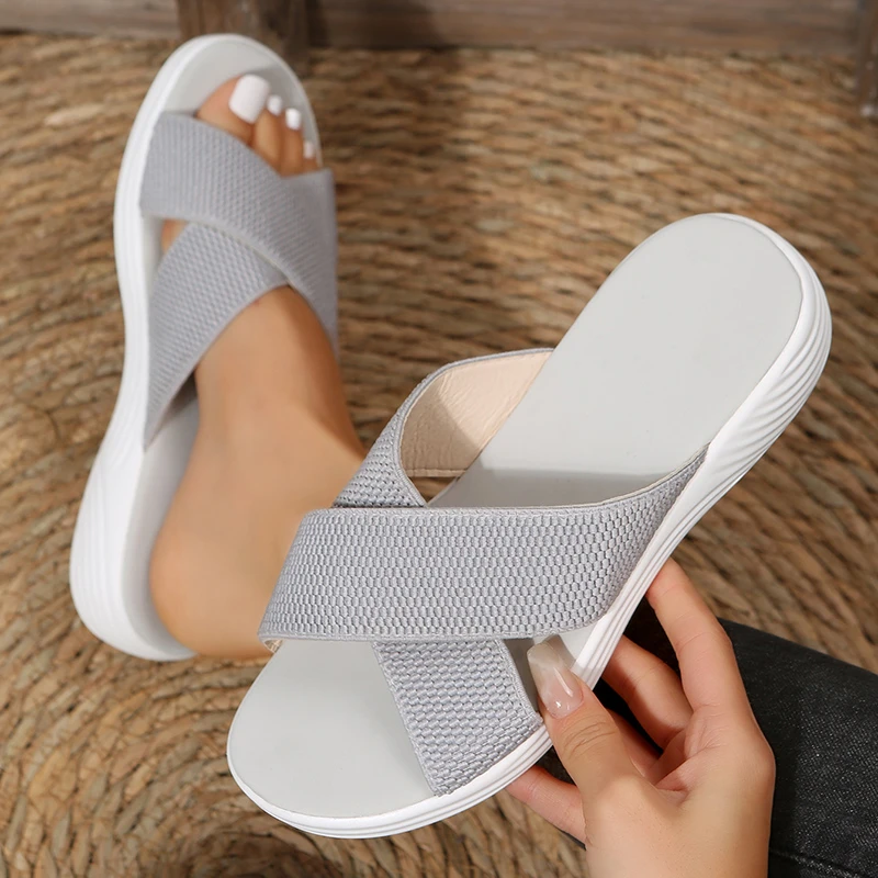

New Style Designder Mesh Cross Belt Slippers for Female Size Flats Comfortable Ladies Summer Beach Slides Slippers Zapatos Mujer