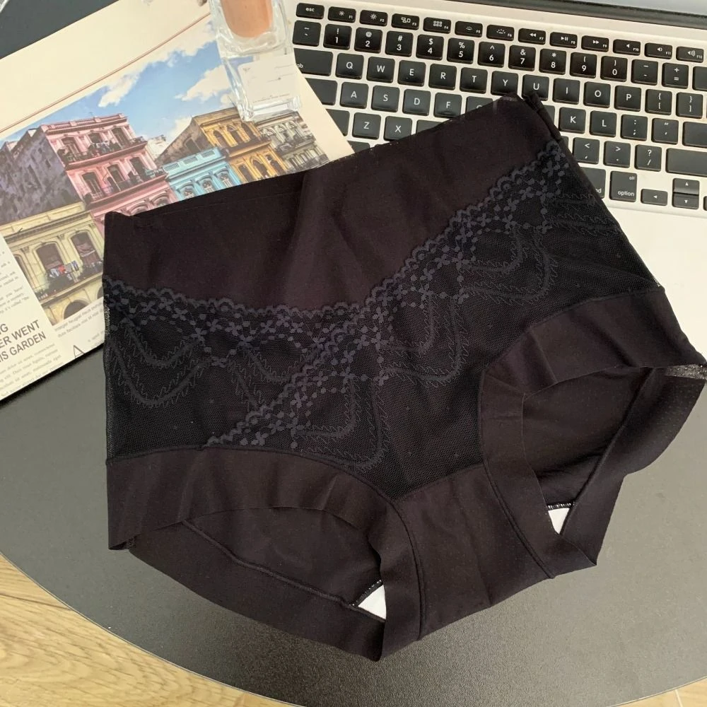 سراويل داخلية ناعمة متوسطة الخصر من الدانتيل الشبكي بدون خياطة ورقيقة من الحرير الجليدي ملابس داخلية شفافة للنساء والنساء