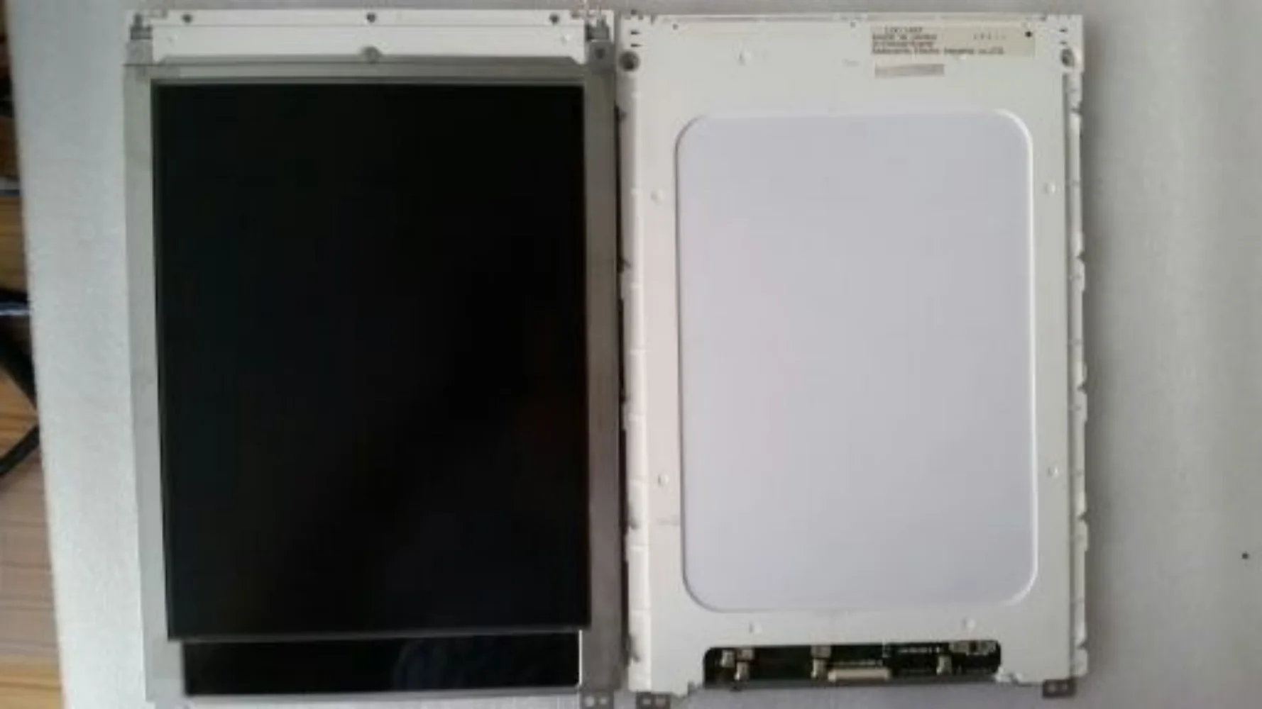 

EDMGPS1W5F LCD display screen original 10.4-inch in stock