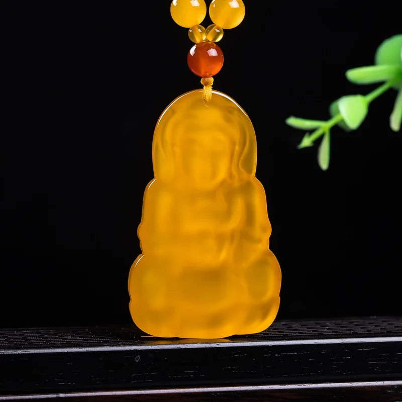 Rich yellow agate lotus-sitting Guanyin pendant, oily and lustrous, formal bodhisattva jade ornament, suitable for elders