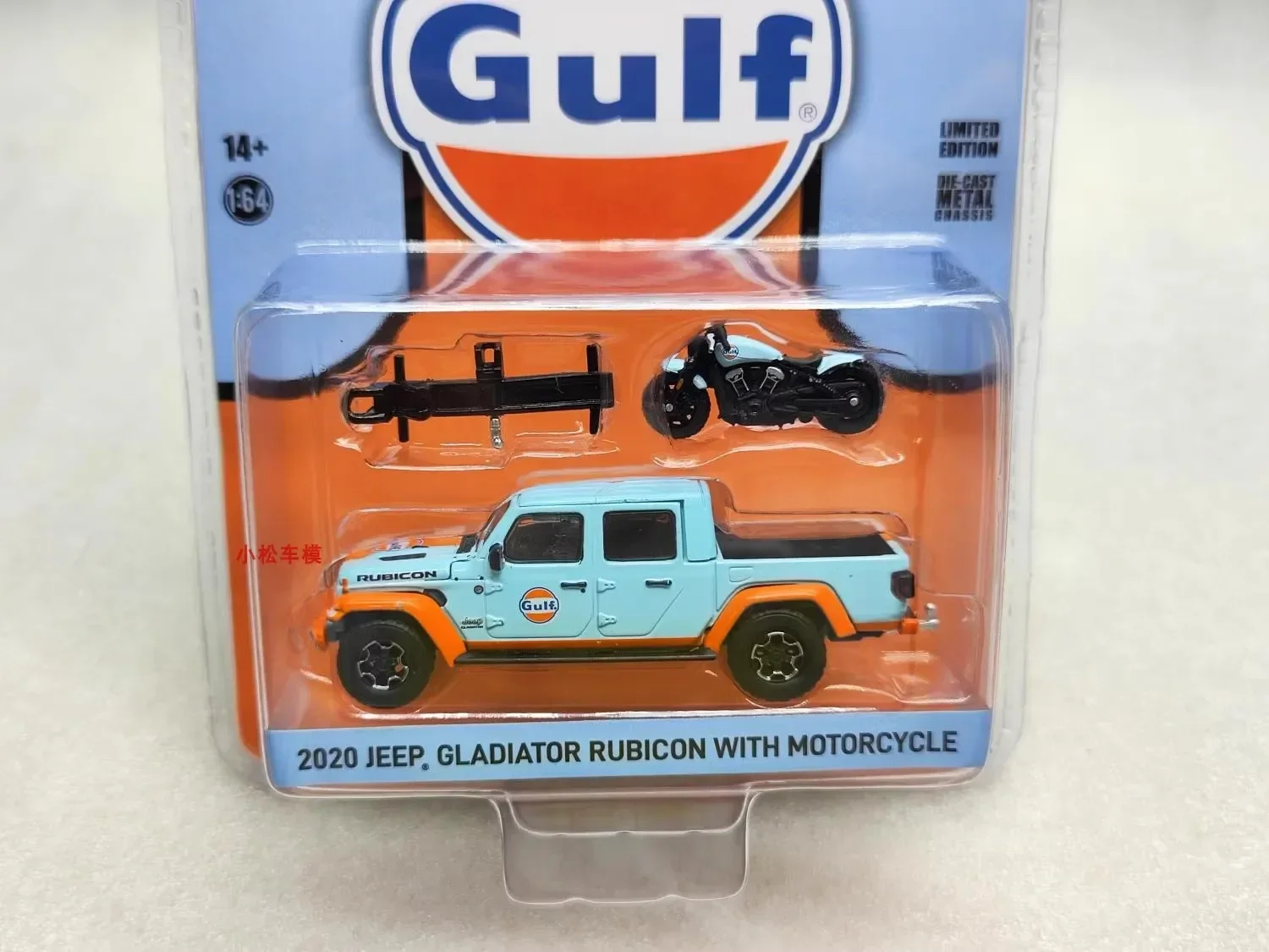 Jeep gladiador Rubicon con motocicleta, coche de juguete de aleación de Metal fundido a presión, colección de regalos, 1:64, 2020