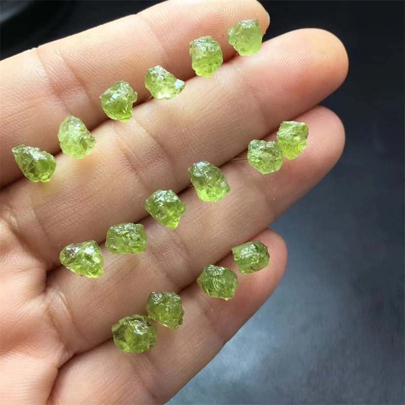 

S925 Natural Peridot Raw Gemstone Stud Earrings For Women Healing Stone Polychrome Gemstone Birthday Present Lover Gift 1pair