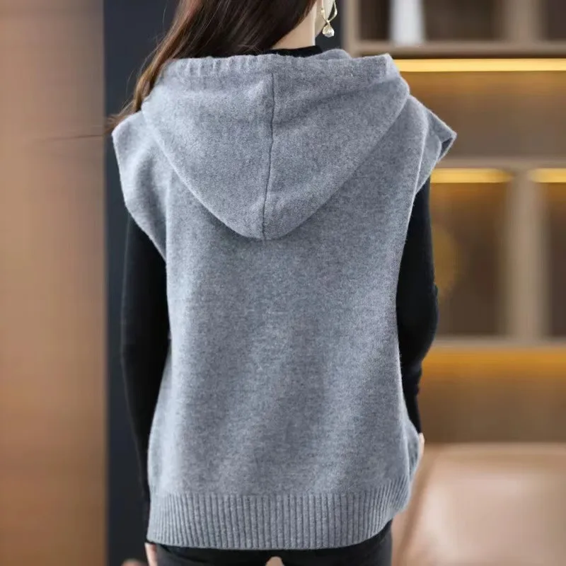 女性の秋冬フード付きスウェットニットセーターウールベスト暖かく快適な通気性のあるピュアカラー通勤スレ