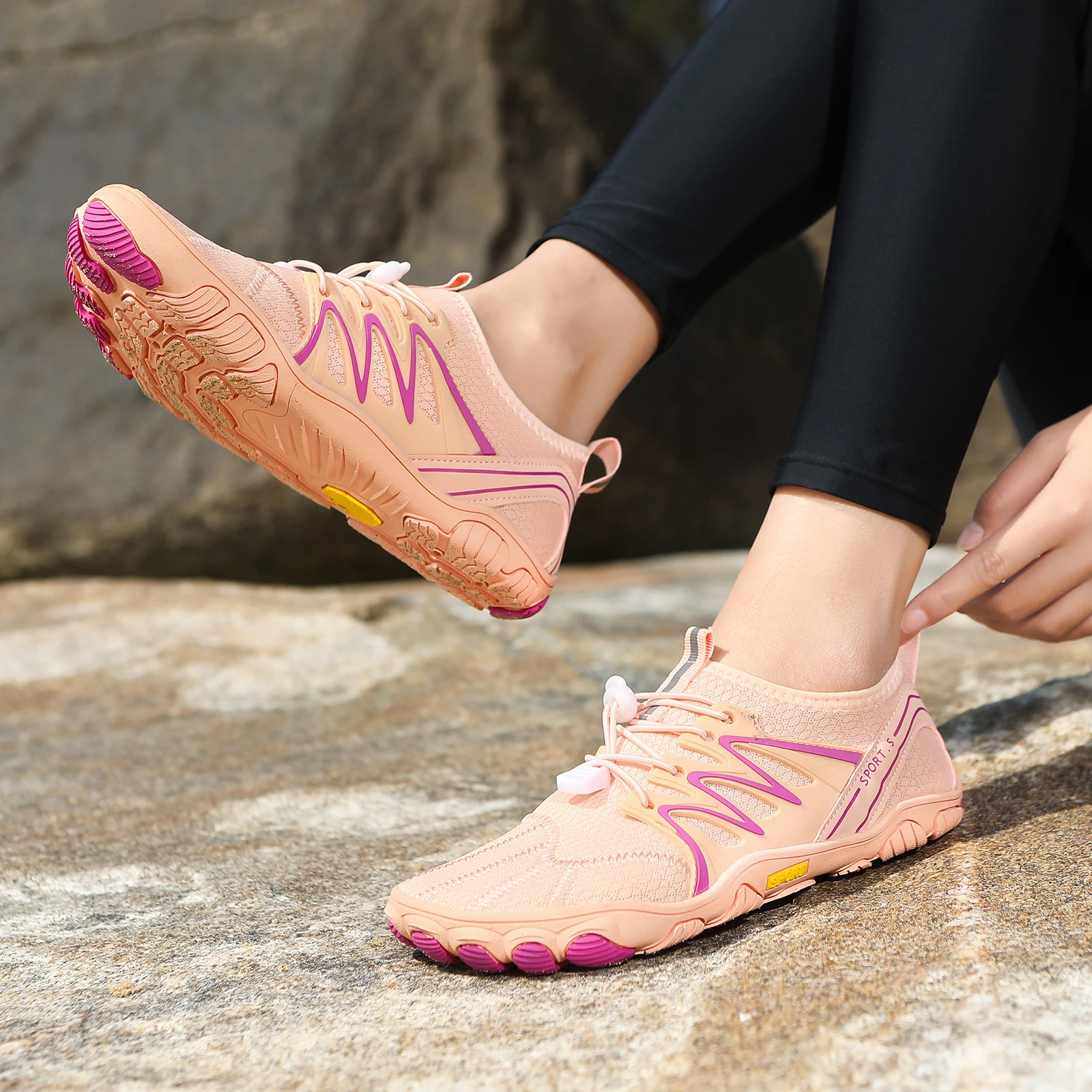 

Pink Unisex Water Shoes Quick Dry Anti-slip Aqua Shoes for Beach Swimming Hiking Wading Barefoot Sneakers