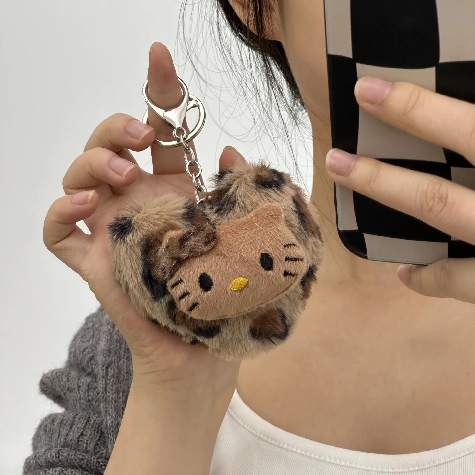 New plush cat doll autumn and winter leopard print bag pendant backpack keychain doll decoration ins cartoon retro accessories