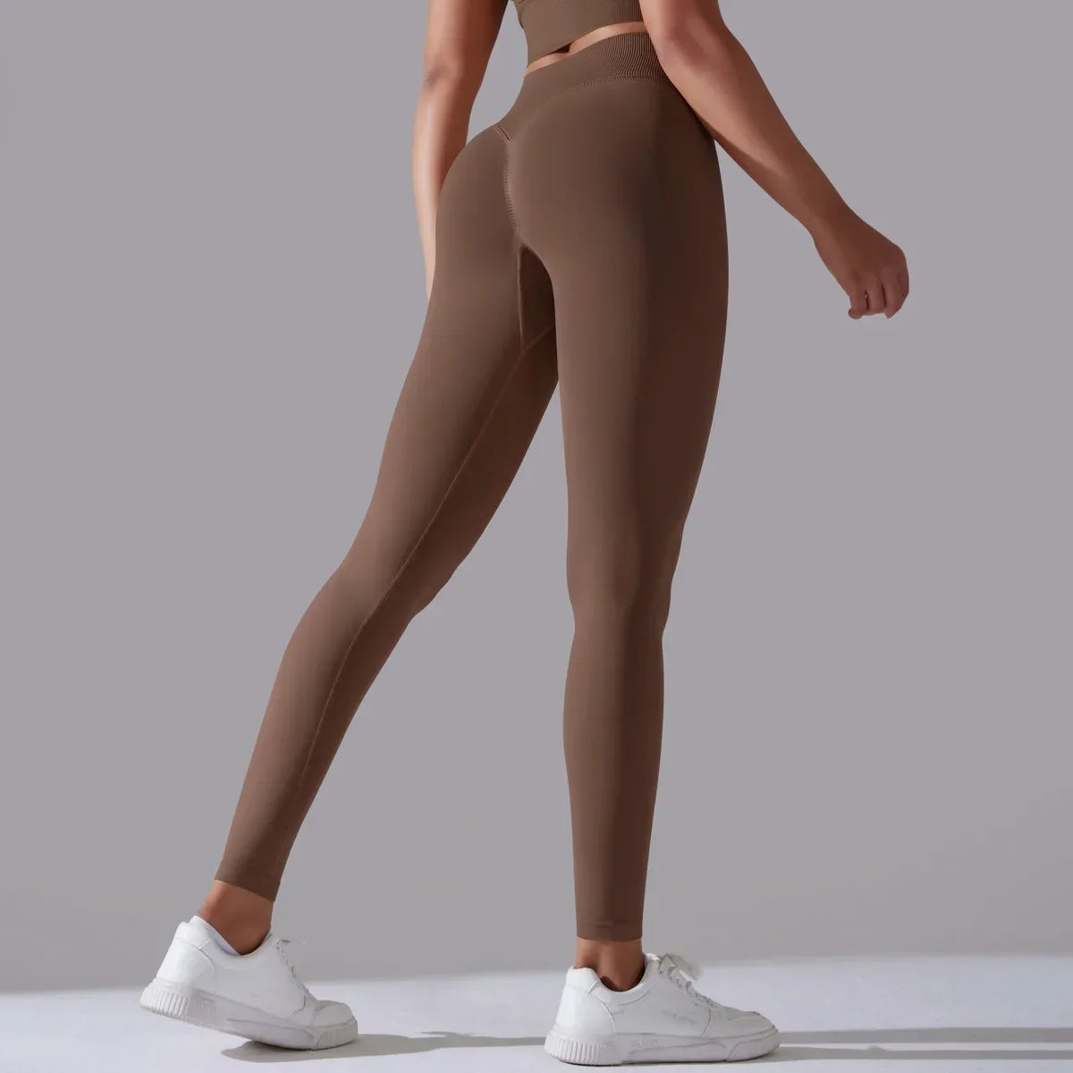 Leggings da palestra da donna, pantaloni corti da corsa per yoga, pilates, pantaloni sexy per fianchi color pesca ad asciugatura rapida