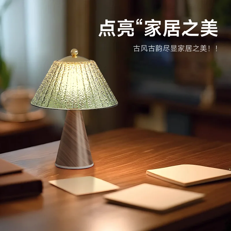 French Retro Butterfly Dream Table Lamp Medieval Colorful Glazed Atmosphere Bedroom Bedside Living Room Luxury Decorative Lights