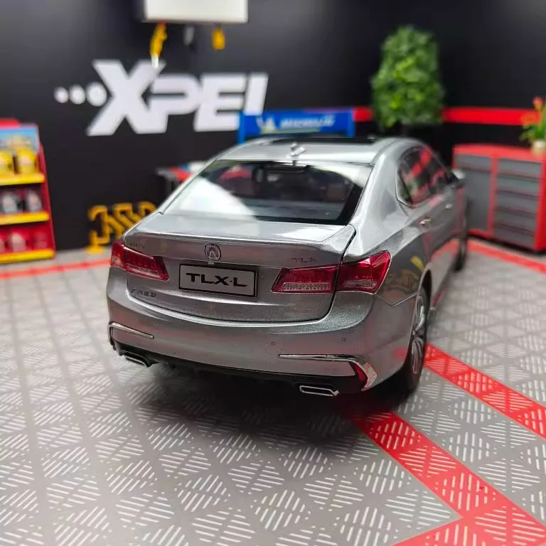Acura Tlxl Original Car Model 1：18 Alloy Material Full Open Doors Collectible Grade Simulation Ornament Gift For Car Lovers