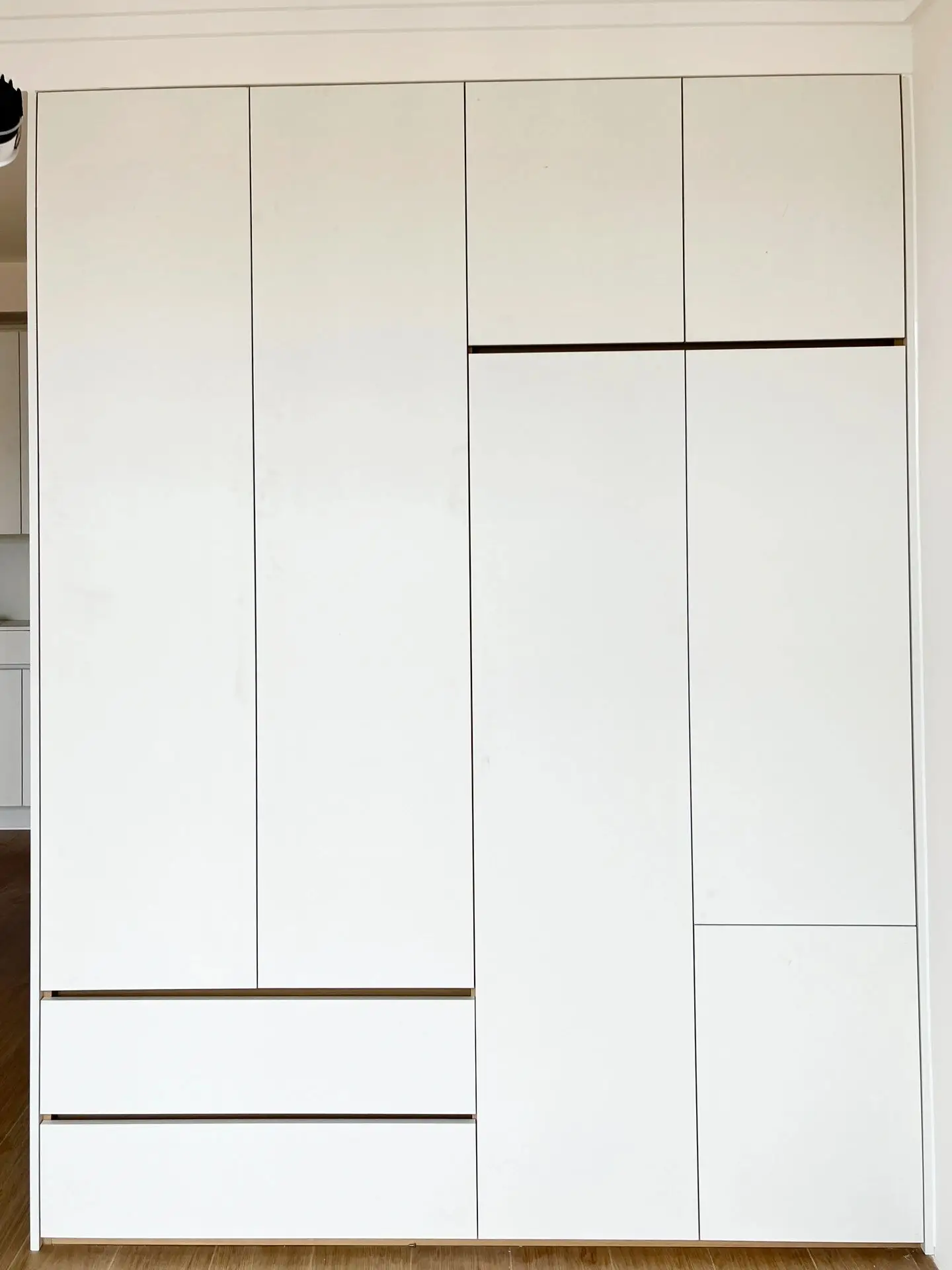Bedroom Wardrobe Cabinet with Sliding Glass Door Option