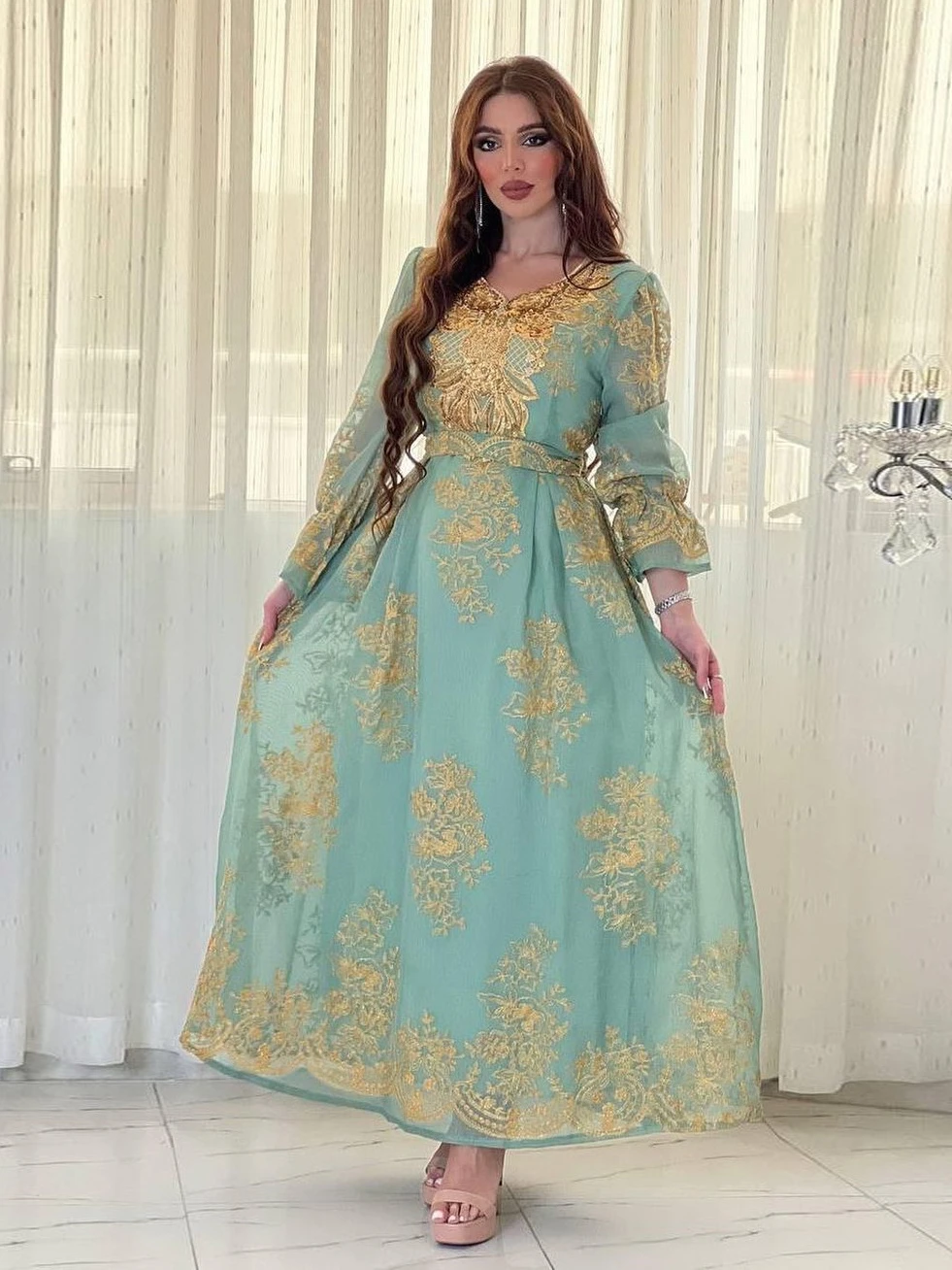 Imagem -04 - Vestido Maxi Bordado Kaftan com Decote em v para Mulheres Muçulmano Abaya Manga Comprida Vestido de Noite Luxuoso Eid Ramadan Marrocos Turquia Dubai