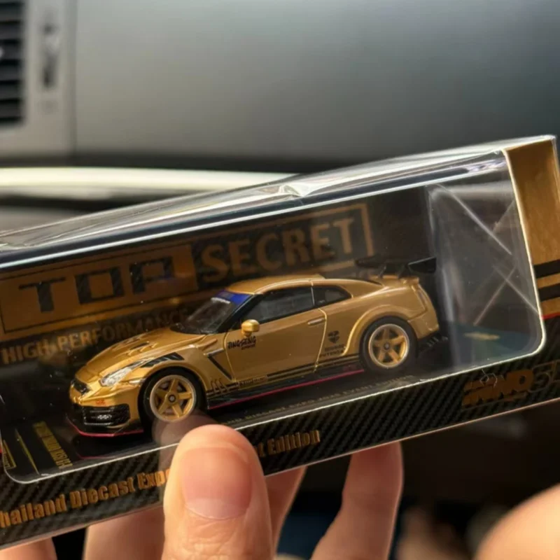 

В наличии: 1:64 Nissan R35 TDE Limited Edition литая имитационная модель автомобиля из сплава для выставки в Таиланде, коллекционная коллекция для взрослых