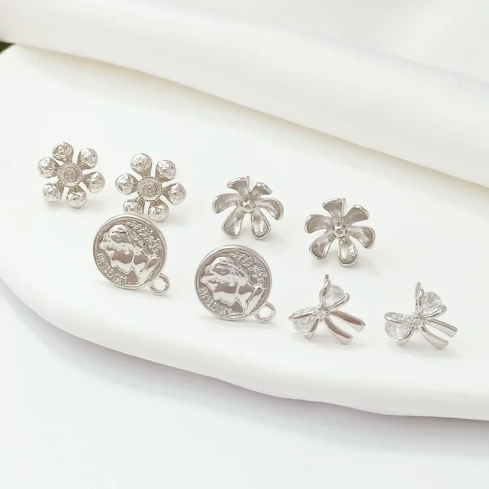 

Copper-clad White K, Slightly Inlaid Zirconium Bow, Human Figure Coin, Hollow Flower, S925 Earrings Stud Accessories