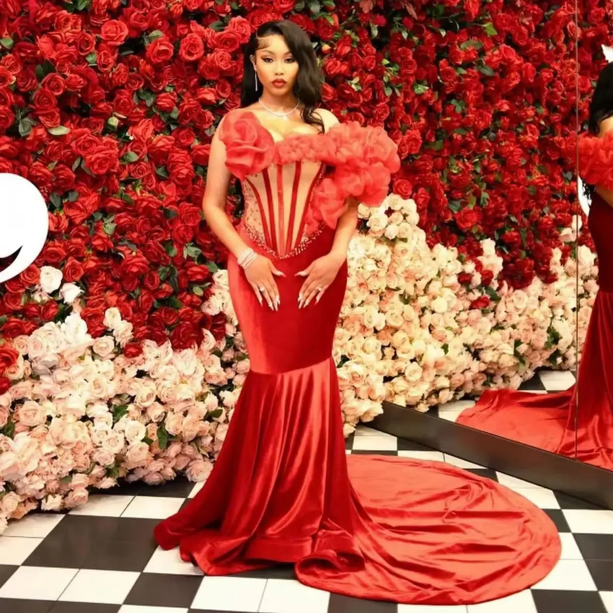 

Red Velvet Prom Dresses Off The Shoulder Ruffles Exposed Boning Mermaid Evening Dress For African Women Special Occasion Gowns