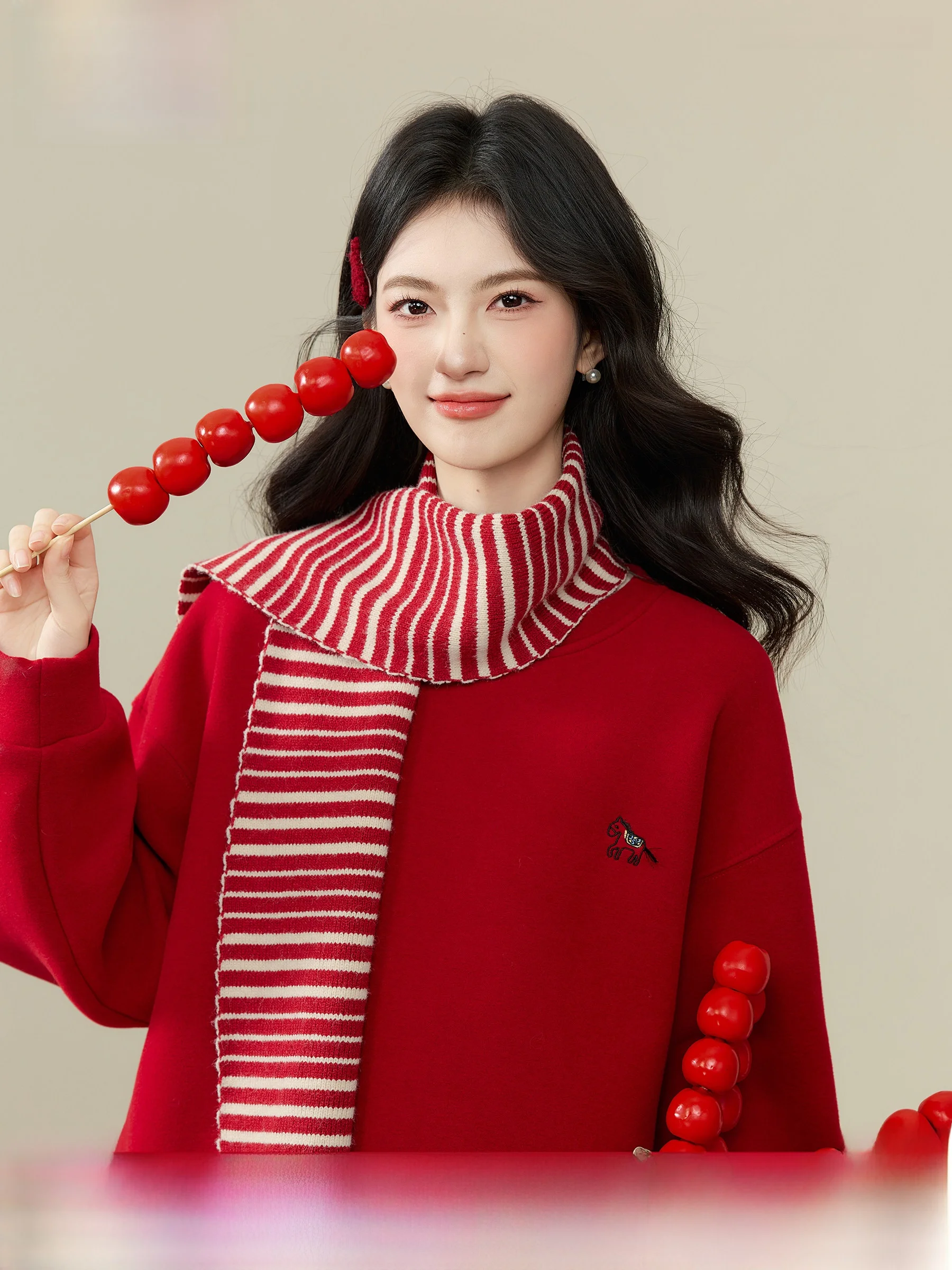 

Red Embroidered Hoodie Sweatirt Women's Sle New Year's Collection Cozy Fit Long Sve High Collar Princ Sle