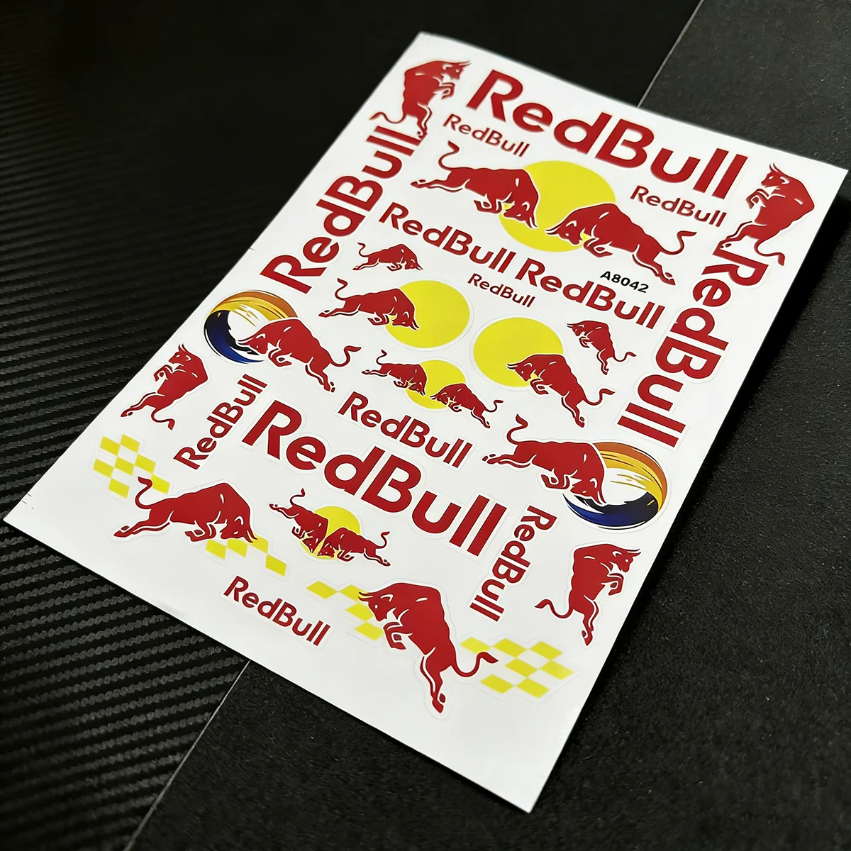 

Виниловая наклейка Red Bull Anti Scratch для мотоциклетного топливного бака, водонепроницаемая, устойчивая к УФ-излучению