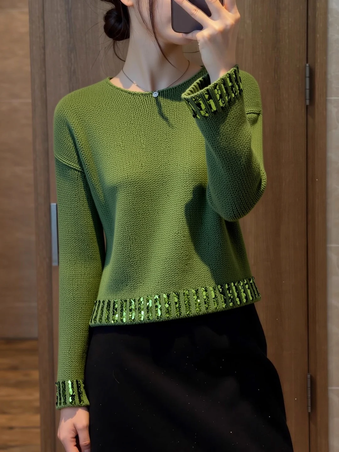 

Вязаный свитер с эффектом похудения, круглый вырез, повседневный дизайн с блестками, красивый, модный, зимний, новинка, женский, уютный...