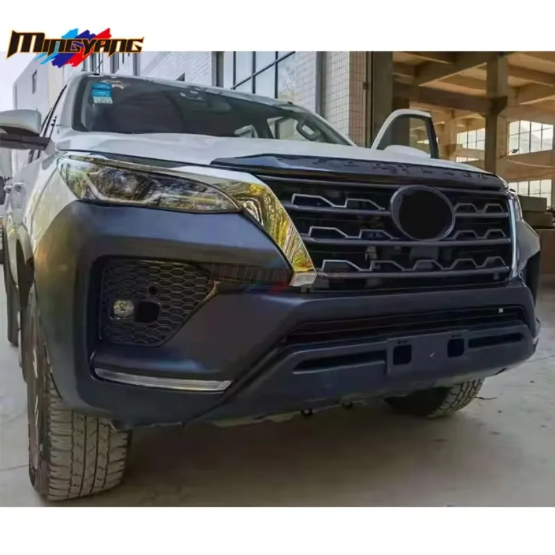 مصنع الساخن بيع عالية الجودة VRZ تصميم مصدات السيارة Bodykit طقم الجسم ل فورتشنر 2016-2021 حتى الأساطير مع LED رئيس Li