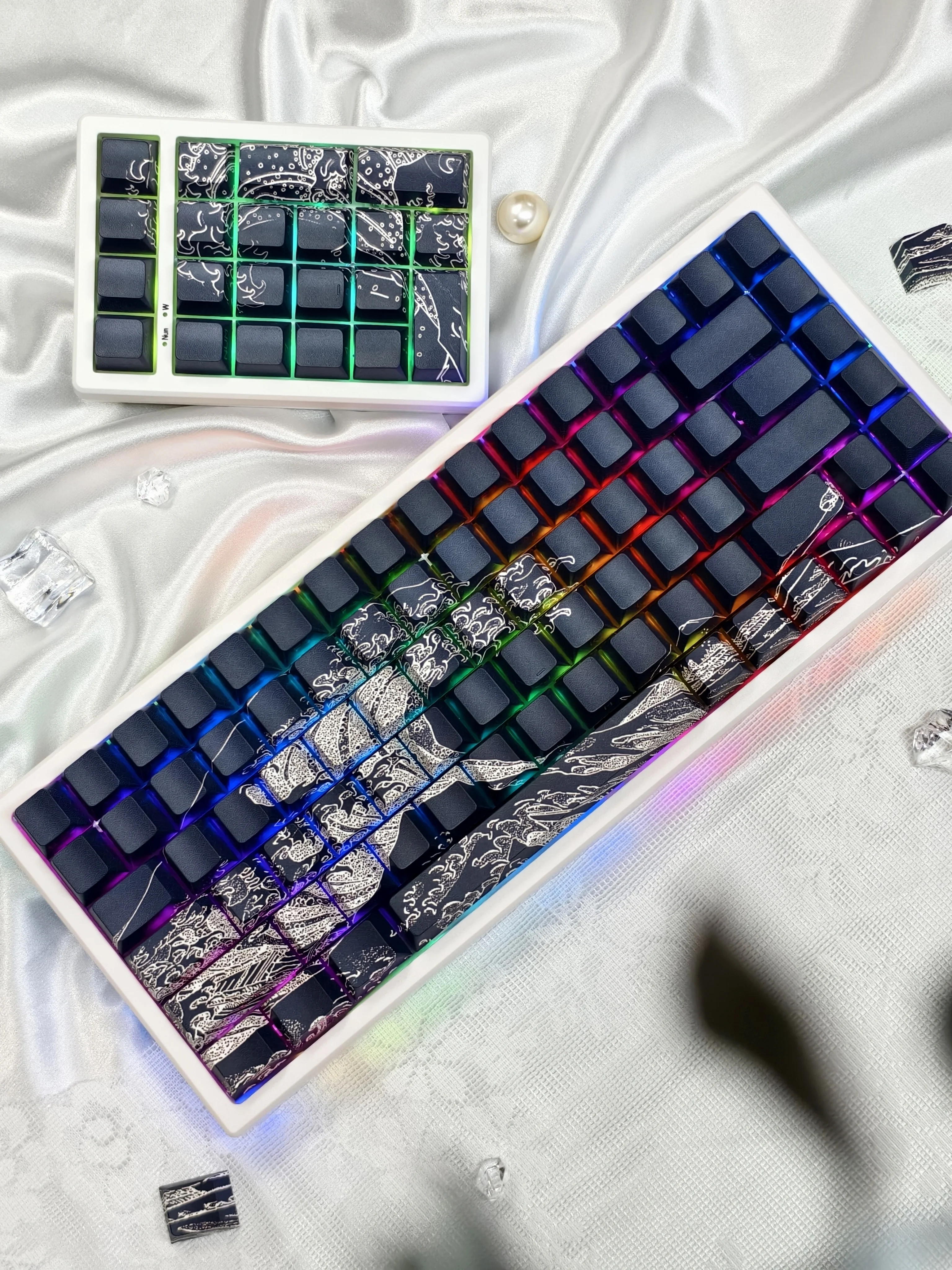 125 Keys Black Sea Wave Theme Dye Sub PBT Keycap Side Printed Shine Through Keycaps Cherry Profile for Cherry MX Switch Keyboard