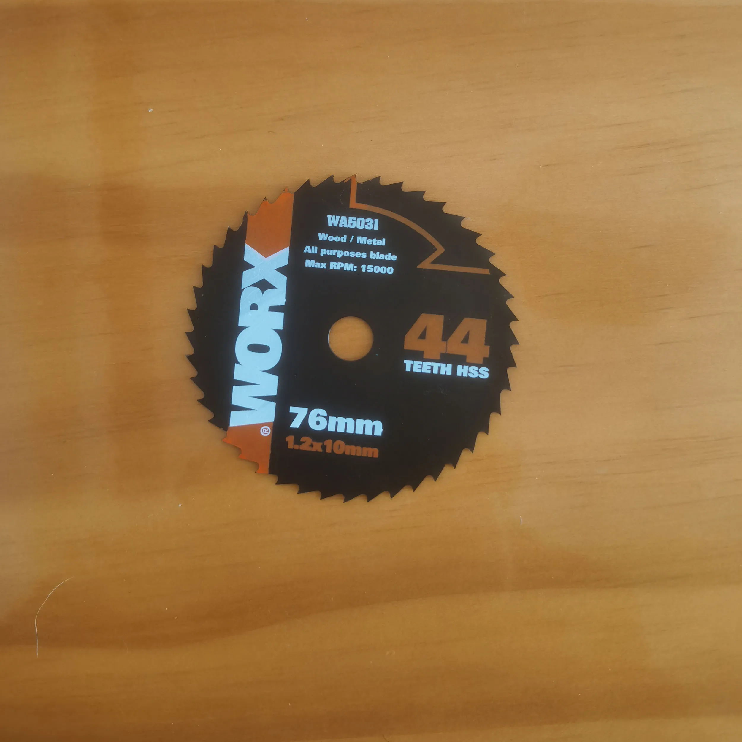 

HSS saw blade 44T 76*1.2*10mm Fit for Worx SAW and wu802 with 2 pcs