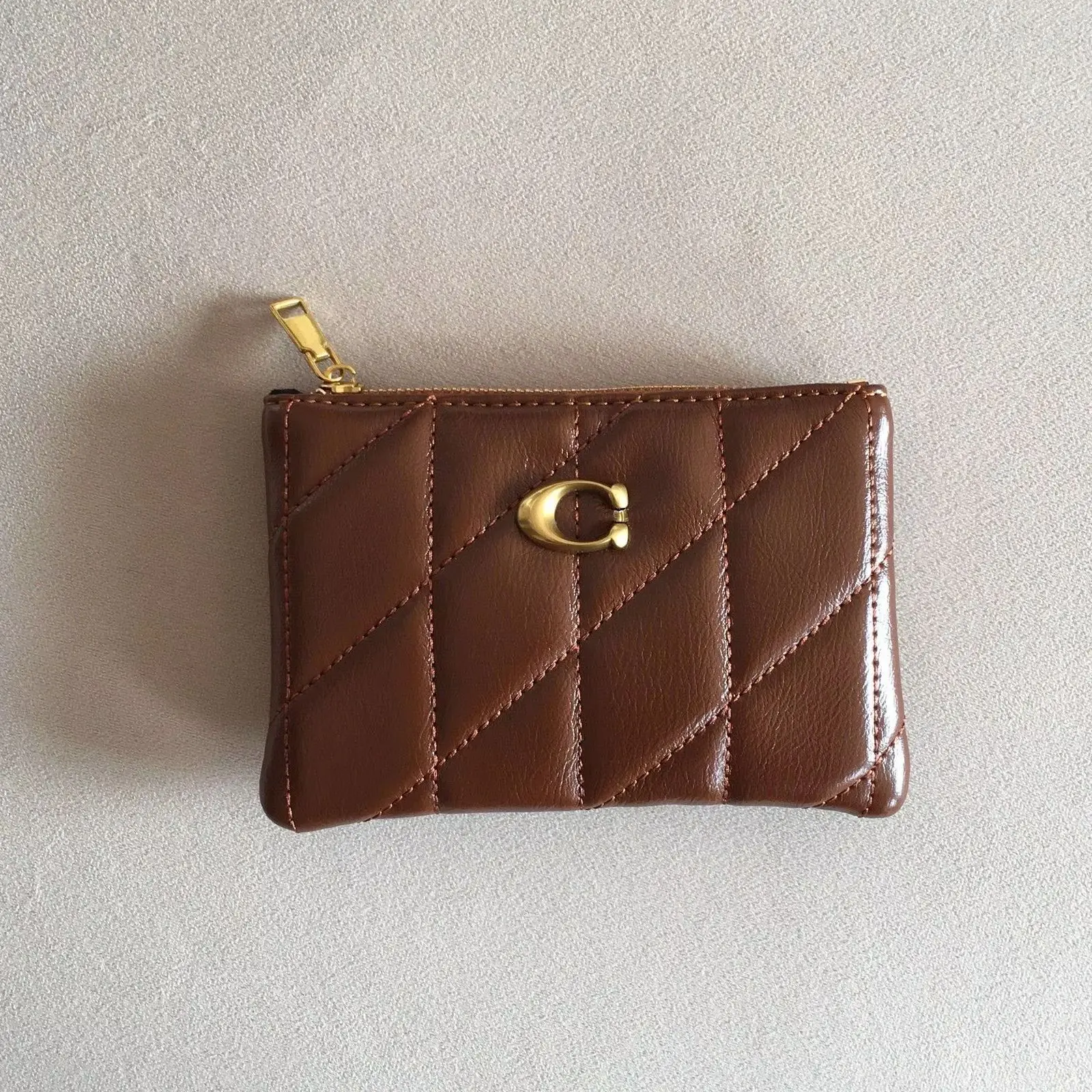 New round C coin purse, convenient 2026 new key pouch, portable 2-in-1 mini lightweight wallet