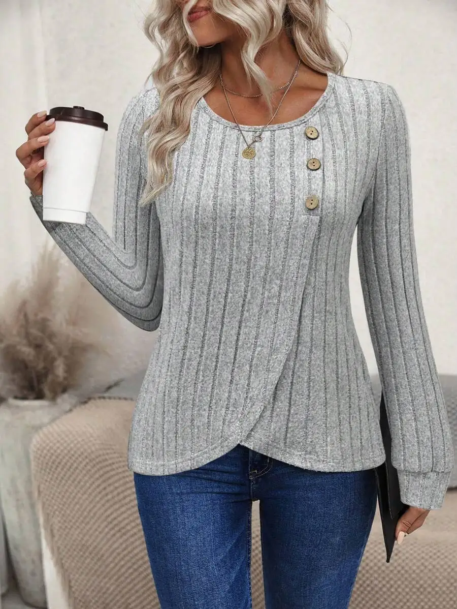 

Stylish and casual solid color long-sleeved ruffled hem women's T-shirt for autumn and winter with coconut buttons