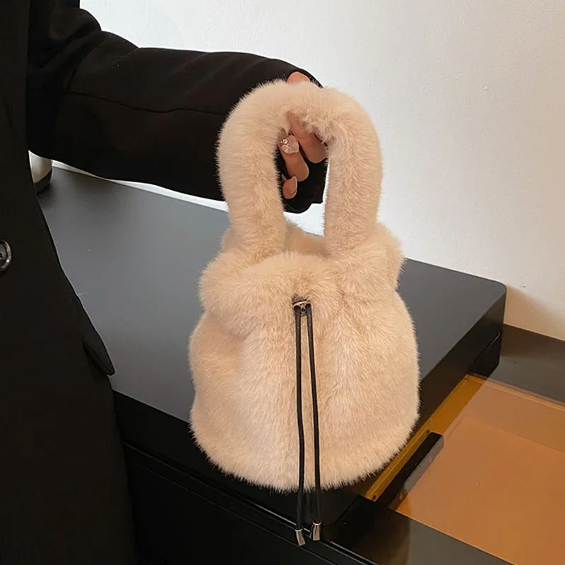 

Мягкие плюшевые сумки, осенне-зимние женские мини-клатчи из искусственного меха для вечеринок, простые универсальные сумки через плечо на одно плечо