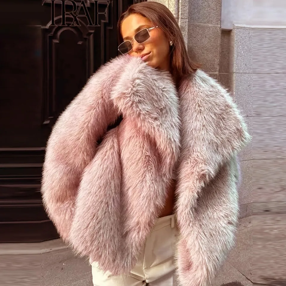 Luxury High-quality Fluffy Soft Fur Coat Warm Winter Women Faux Fur Jacket Lapel Design Long Sleeves Outerwear Streetwear Trend