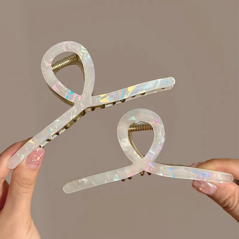 

New Metal Acetate Grab Clips for Women's Large Head Shark Clip Fashionable Temperament Hair Claw Ponytail Hairpins Headbands