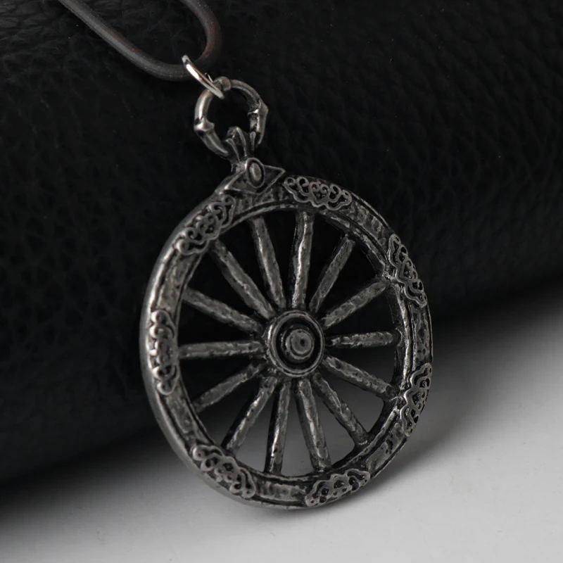 Game Bloodborne Crow Wheel Hunter Pendant Necklace Leather Chain Vintage Punk Man Choker Collar Jewelry Antiquity Gift