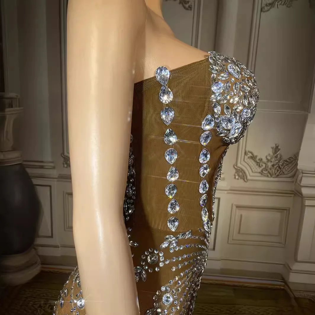 Abito lungo con diamanti Abito da compleanno V profondo Shine Top a tubo con diamanti Slim Fit Sexy Halter senza maniche Marrone Slim Fit Abito marrone Femme