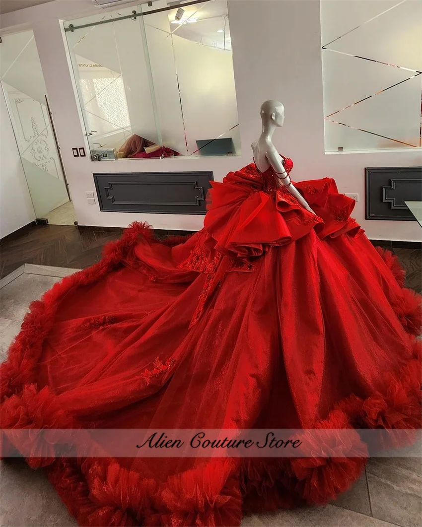 Red Puff Ruched Train Ball Gown Quinceanera Dress One Shoulder Beaded Appliques Ruffle Sweet 15 Vestidos De 15 Años Customized