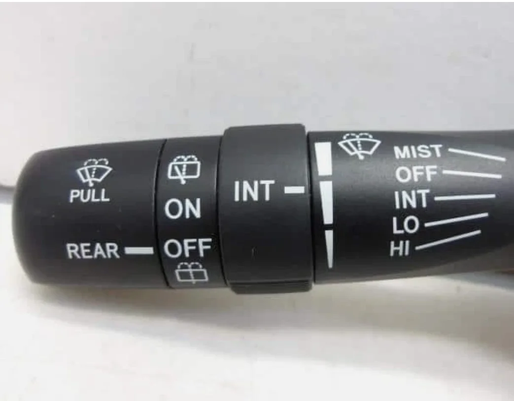 Original Windshield wiper switch For Toyota Vitz Sienta Auris Porte/Spade Premio/Allion 2003-2021 84652-52250 84140-52251
