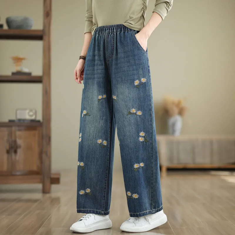 

[Ready Stock] High Quality Women Denim Pants Cartoon Flower Embroidered Sunflower Loose Straight Pants Trousers Female