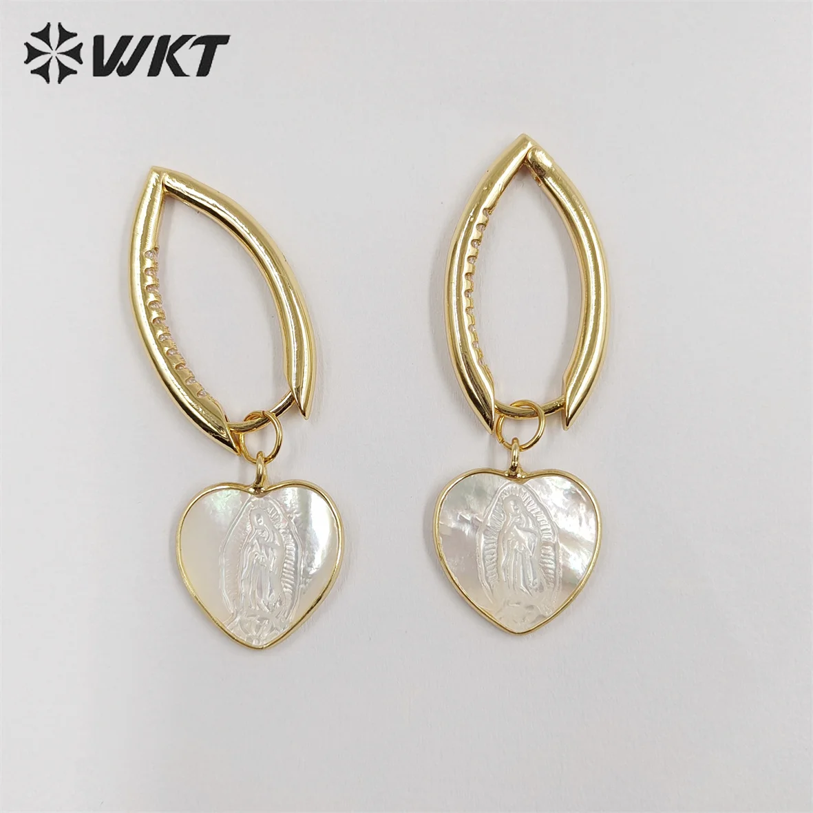 WT-MPE090 WKT Unique Gold Metal Long Hoop Natural Mop Heart Shell Earrings Religion Women Virgin Mary Decoration