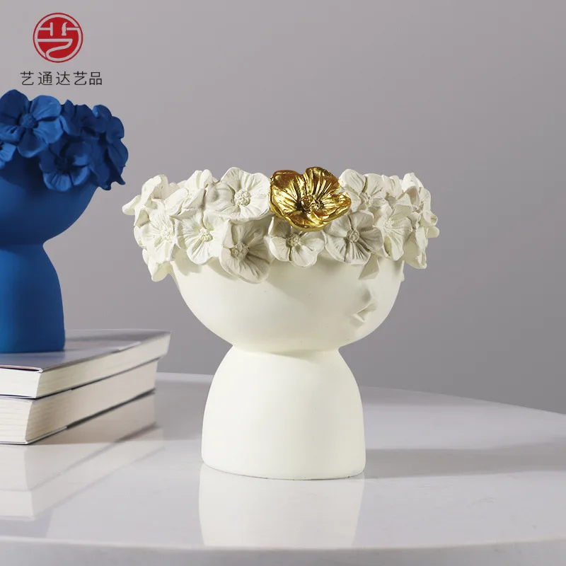 

Manufacturers wholesale resin crafts modern minimalist creative home decoration flower arrangement lovely girl vase ornaments