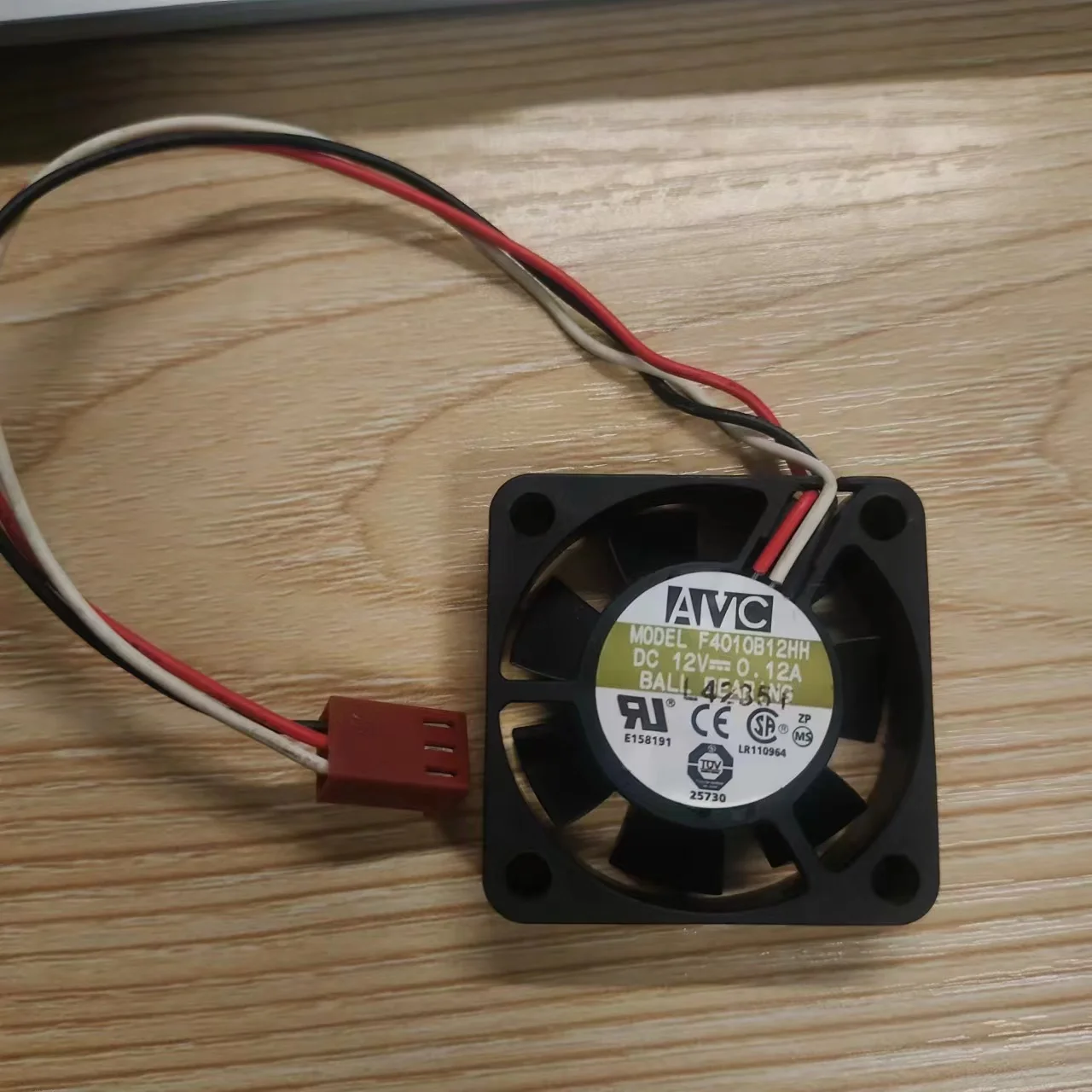 Free shipping new original AVC 4cm4010 12V 0.12A F4010B12HH dual ball cooling fan speed measurement