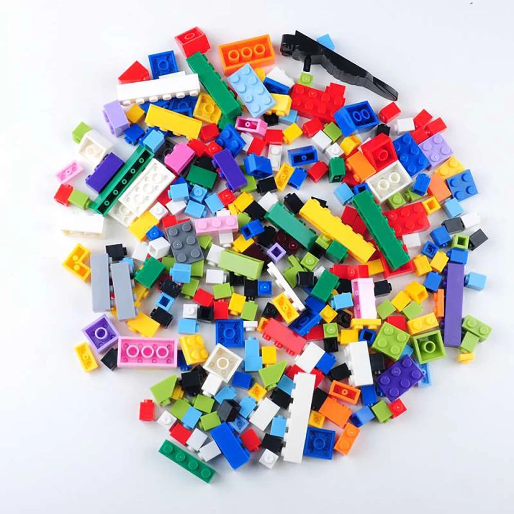 100-1000pcs DIY Creative Plastic Building Blocks Bulk Sets City Classic Bricks Assembly Toy Creative Educational Gift for Kids