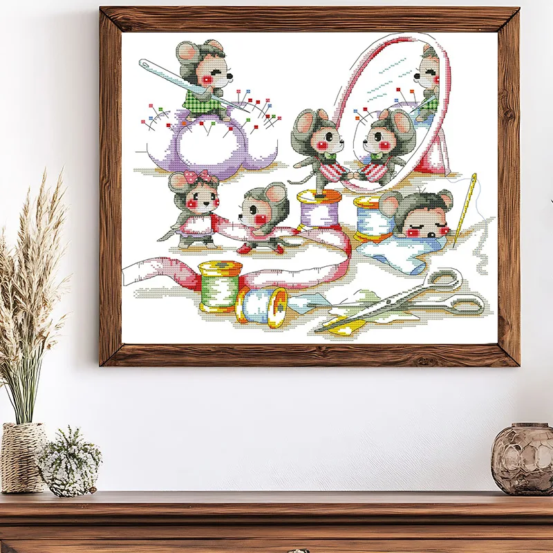 

Soulgift Pre-Printed Cross Stitch Kit,Stamped Aida Fabric With DMC Threads,Embroidery Kit -The Little Mouse Is Making A New Coat