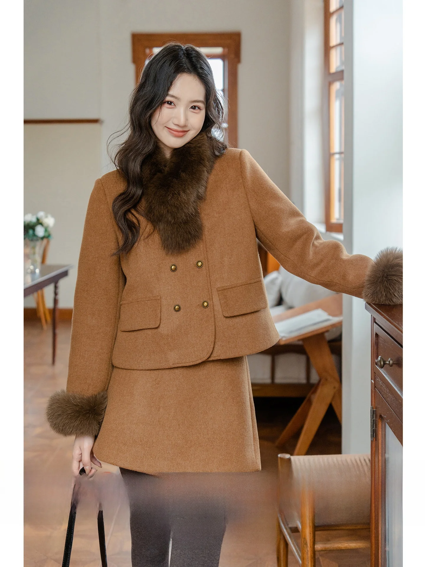 

Ele Winter Women's Faion Set with Long Sve ort Coat And Fur Collar Quilted down Two-Piece Ensemble