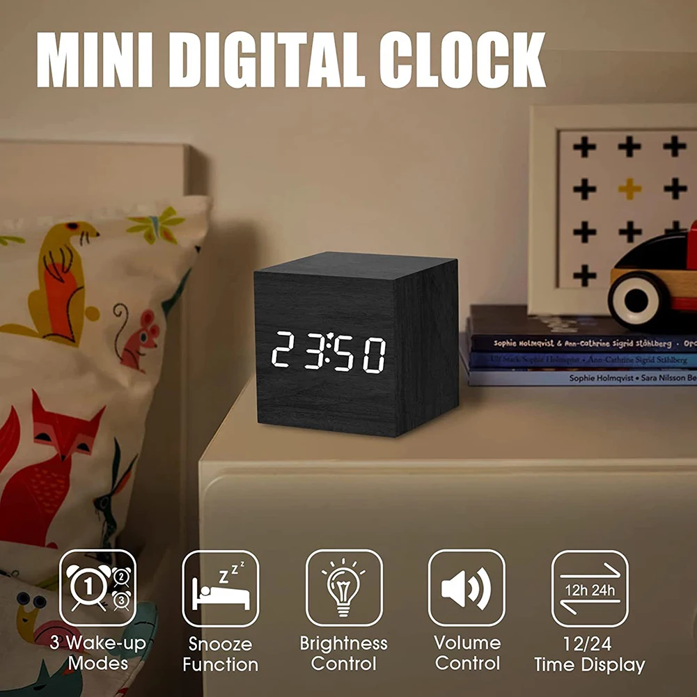 Sveglia digitale in legno con temperatura Orologio a LED Ornamento artistico Orologio da tavolo per camera da letto alimentato tramite USB/alimentato a batteria per l'arredamento della stanza dell'ufficio