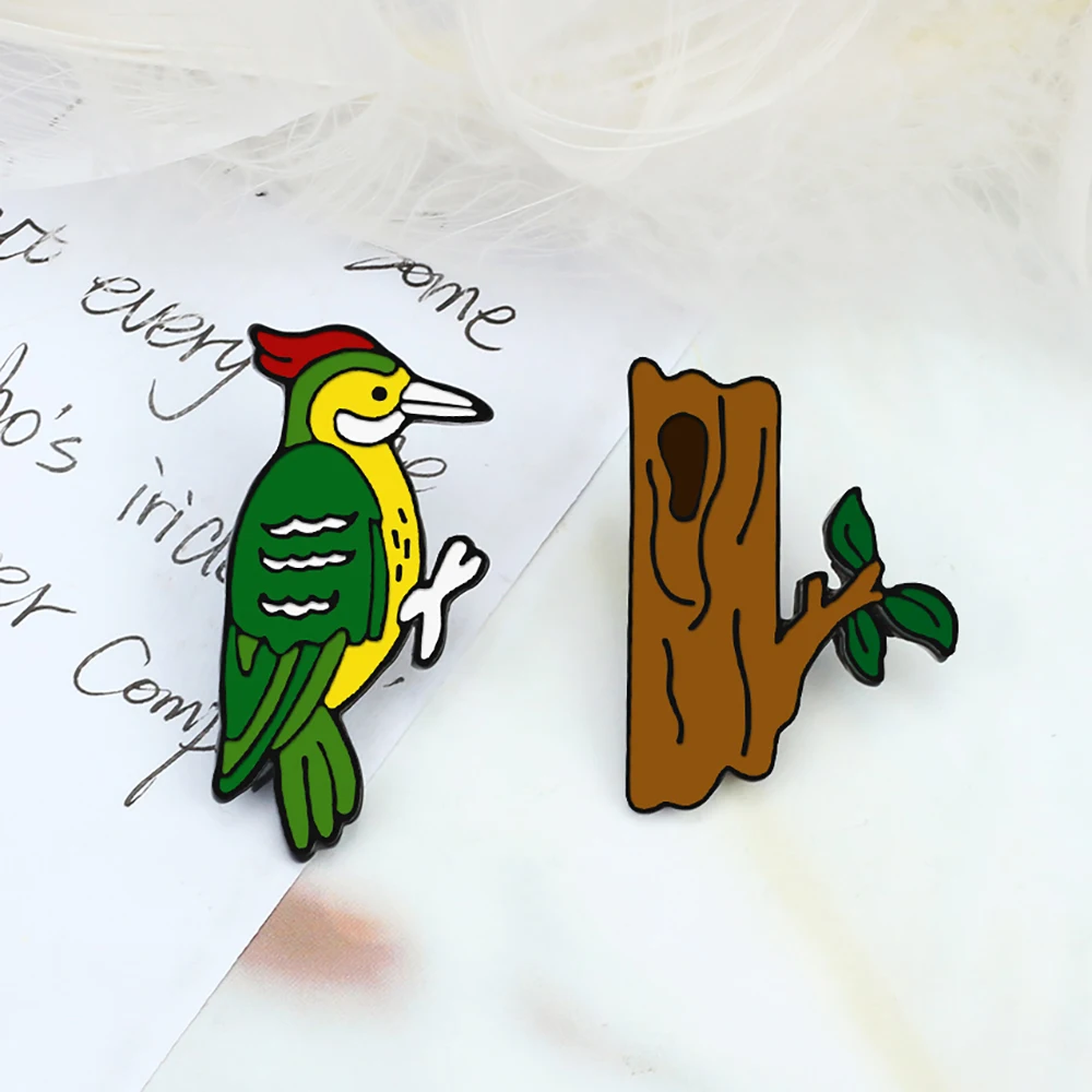 Cute Forest Animal Enamel Pins Cartoon Woodpecker Pecks Trunk Brooches Lapel Badge Backpack Shirts Jewelry Gift for Kids Friends