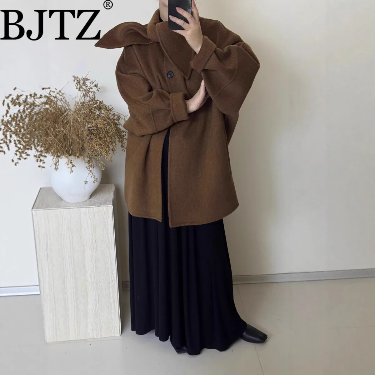

BJTZ Autumn Winter New Long Sleeve Mid-Length Versatile Woolen Coat Simple Bow Scarf Collar Elegant Wool Coat For Women