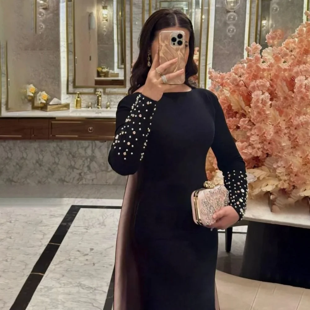 فستان حفلة موسيقية رومانسي عصري مطرز بالخرز فساتين سهرة ساحرة بأكمام طويلة طول الأرض ورقبة دائرية فستان السجادة الحمراء فاخر 2025