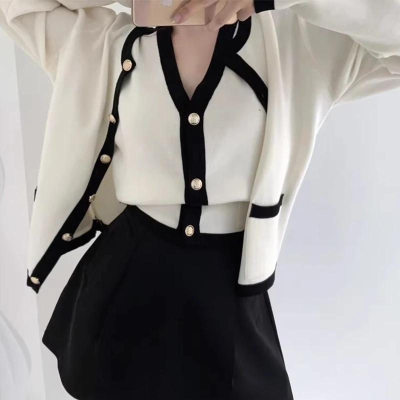 

Chic Autumnal Sweet Knitted Vest Single Button Long Sve Women's Sle Color Blo Sweater Jaet Faionable Two-Piece Set