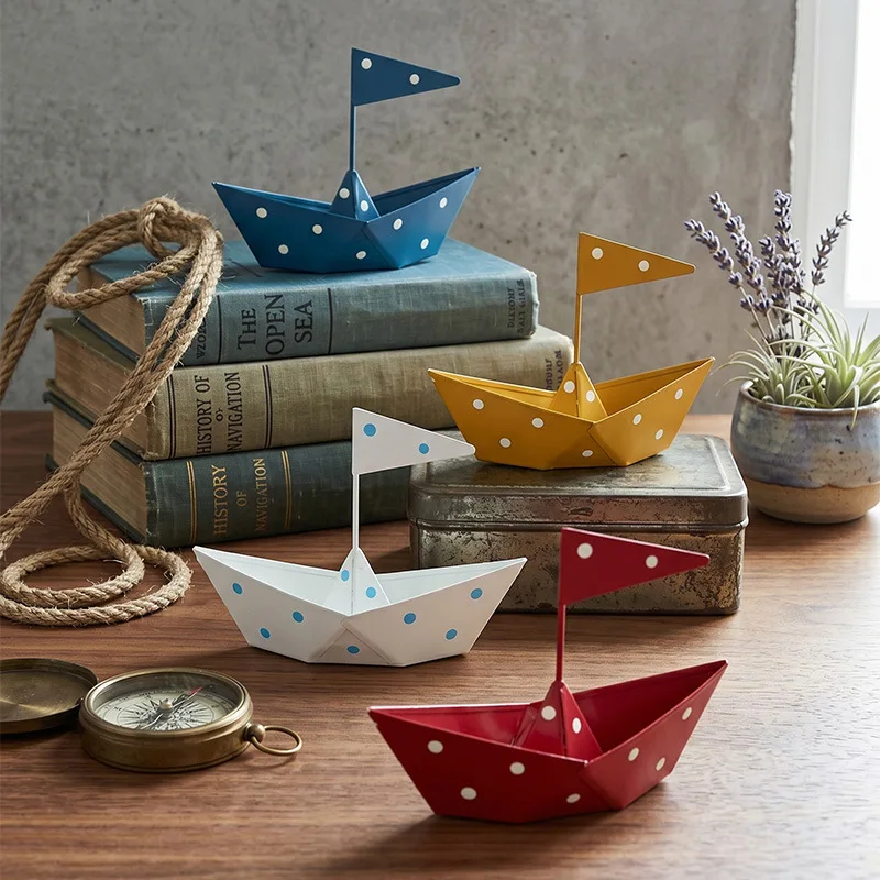 New Metal Origami Ship Statue, Nautical Home Decoration, Polka Dot Sailboat Model, Living Room and Office Desktop Decoration