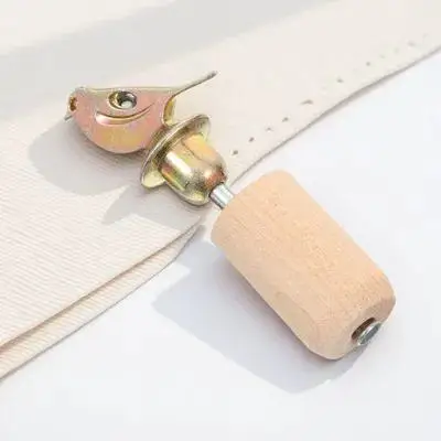 

Portable Funny Tweeting Call Lightweight Metal Kids Adults Creative Fun Gift Birthday Holiday Practice Bird Caller For