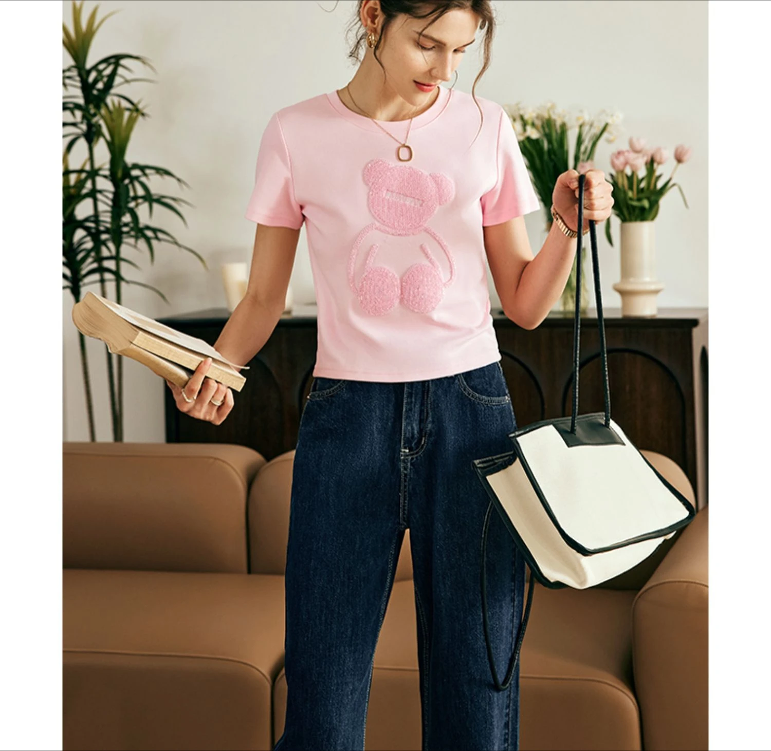 

OLrain Sequins Embroidery Womens Casual T-Shirt 2025 Summer 100% Cotton Slim Fit Crop Sweet Commute Female Clothing O23XT82323